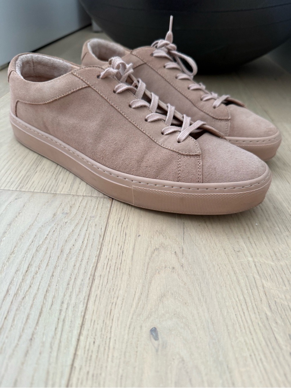 KOIO Blush Suede Low-Top Sneakers - Picture 6 of 7